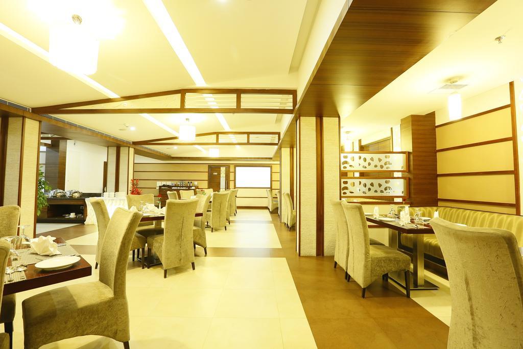 Hotel Moonlit Regency Thodupuzha Exterior foto