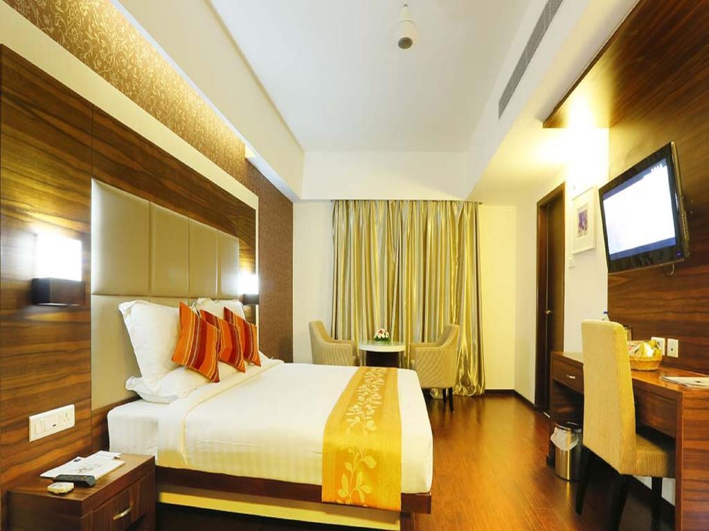 Hotel Moonlit Regency Thodupuzha Exterior foto